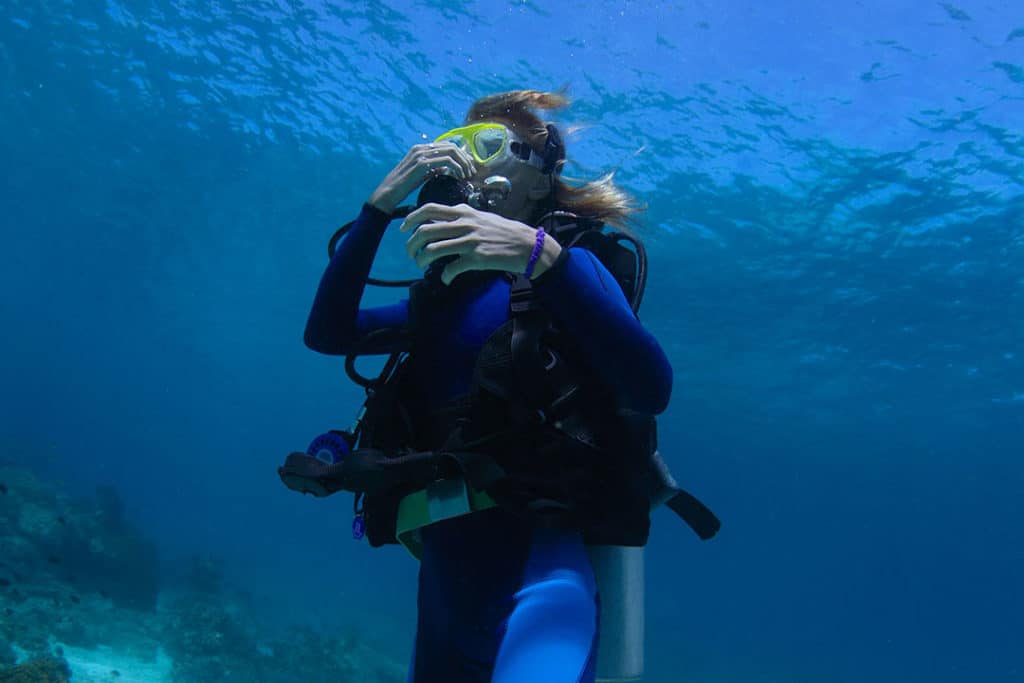 How Often Should You Equalize When Scuba Diving? - DivingCorner